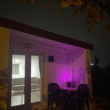 Studio Apartment Adrijana Загреб Екстериор снимка