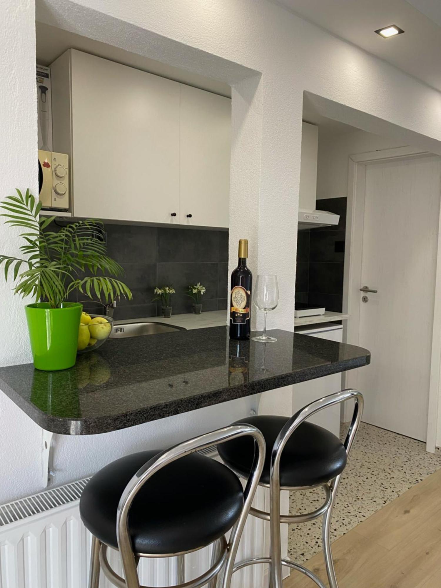 Studio Apartment Adrijana Загреб Екстериор снимка