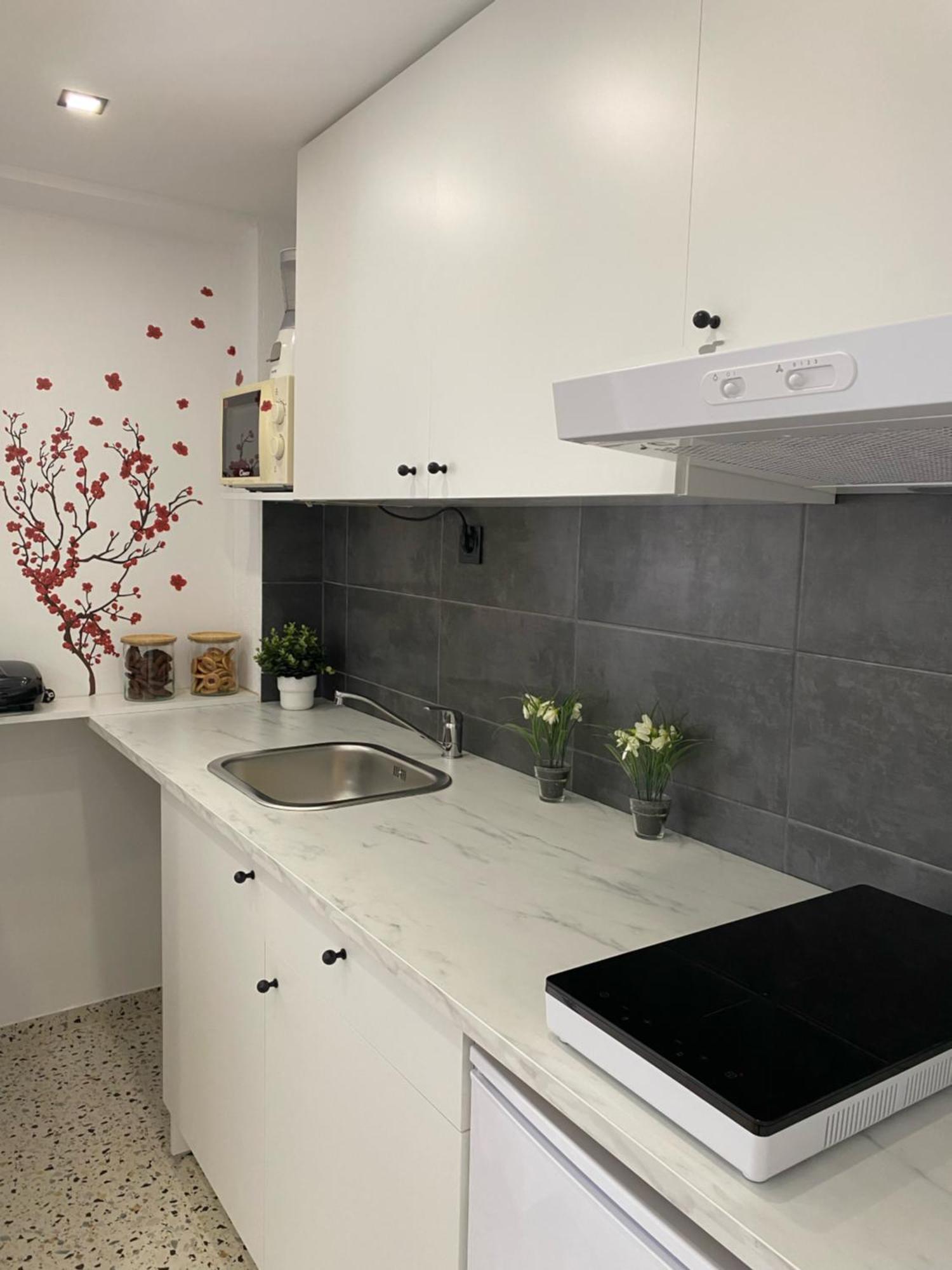 Studio Apartment Adrijana Загреб Екстериор снимка